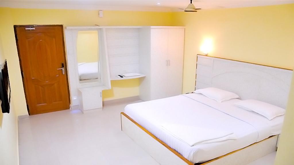 Hariharan Residency - Poonamallee Hotel Chennai Bagian luar foto